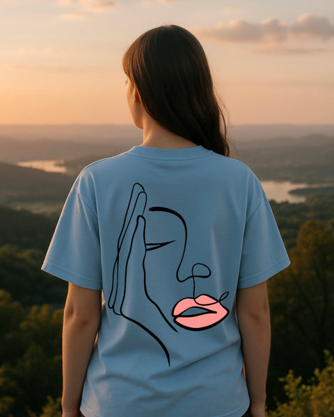 T-shirt "Visage Caché". femme