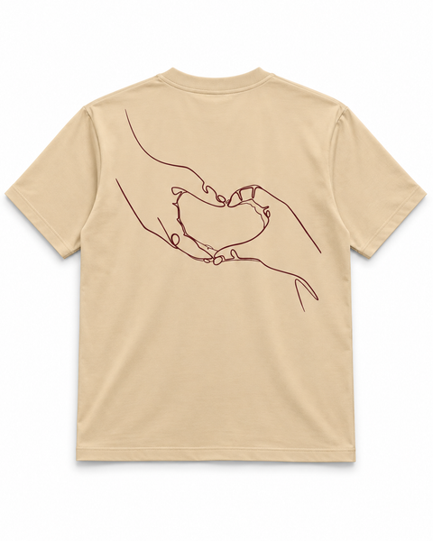 Hand in Herz T-Shirt