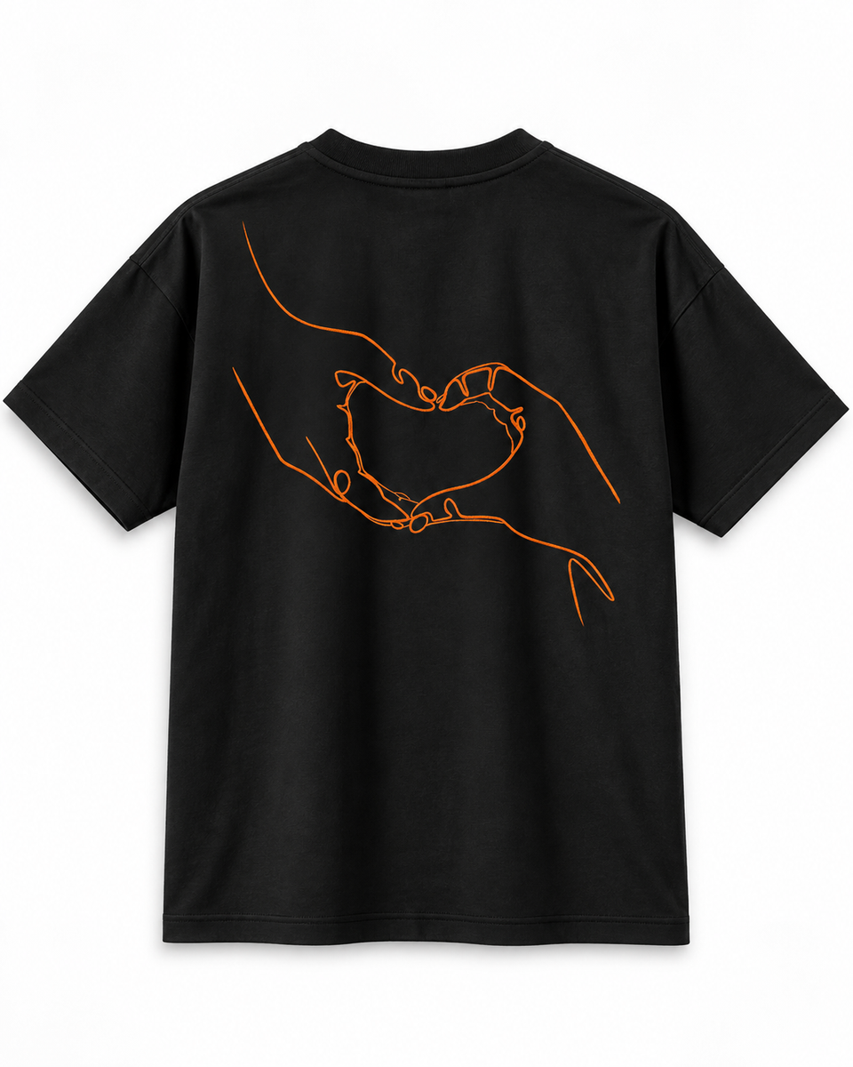 Hand in Herz T-Shirt