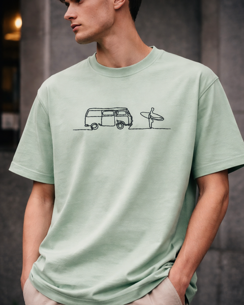 🟡 PRÉCOMMANDE: T-shirt Minimaliste Brodé 100% Coton – Design Surf