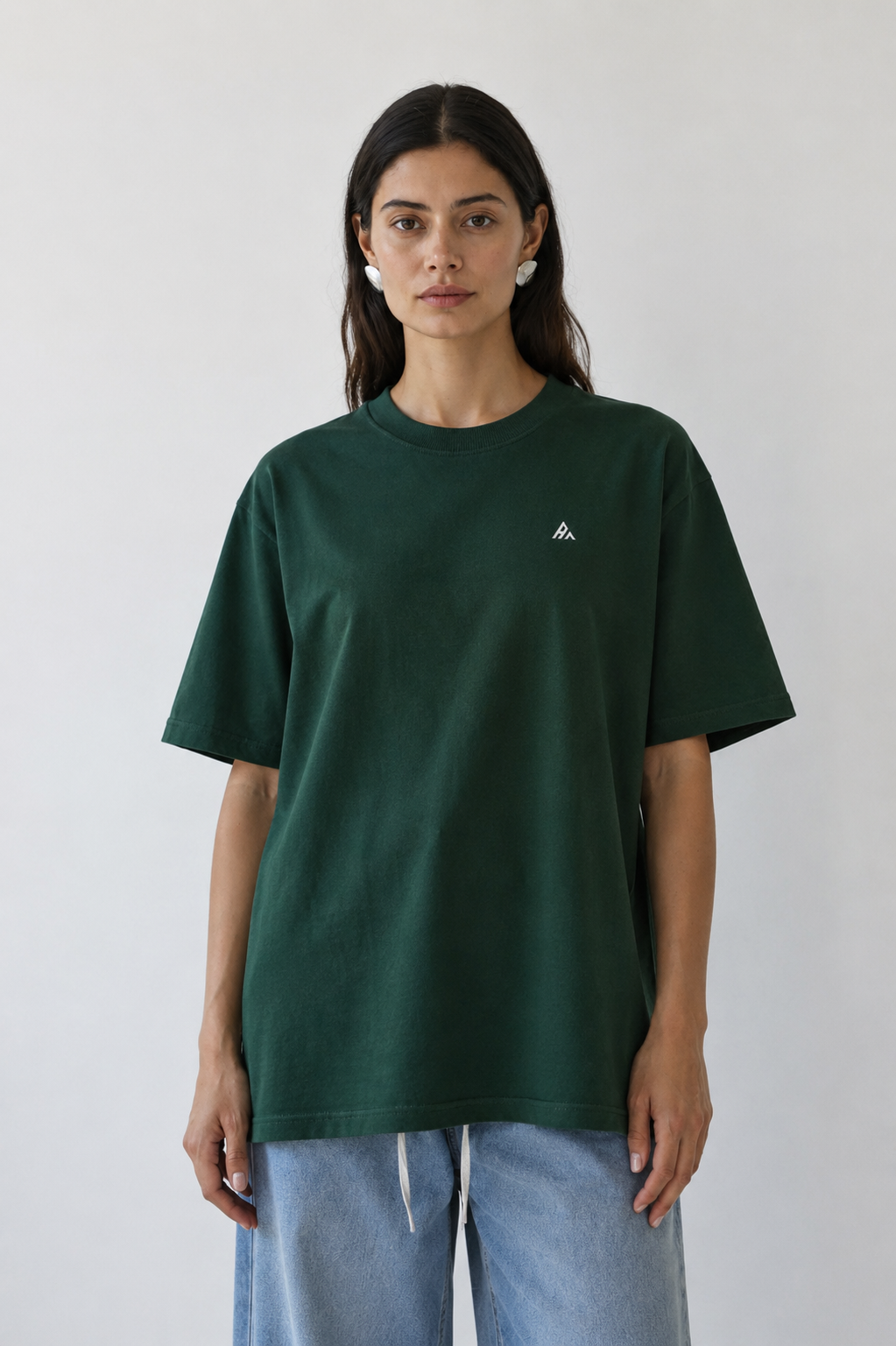 T-shirt oversize vert Rich.Art porté par un mannequin