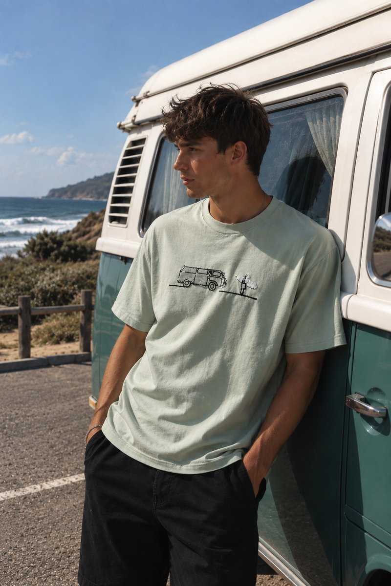 Van Escape T-Shirt Broderie Peluche Van & Surf – Rich.Art