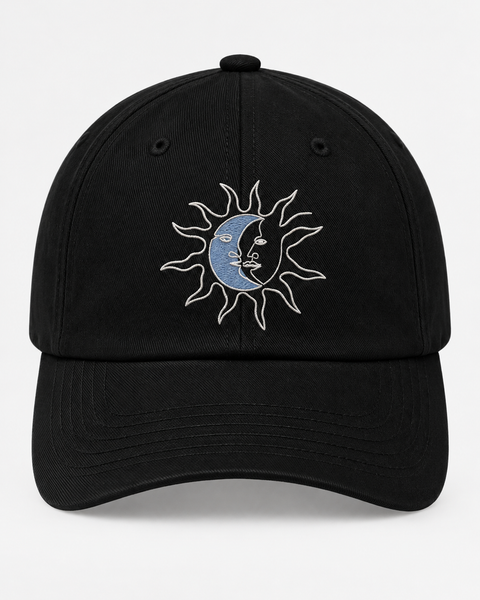 Sonne/Mond – Bestickte Kappe
