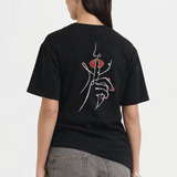 T-shirt oversize Rich.Art avec broderie minimaliste représentant un visage féminin en style One Line Art symbolisant le calme et l'introspection
