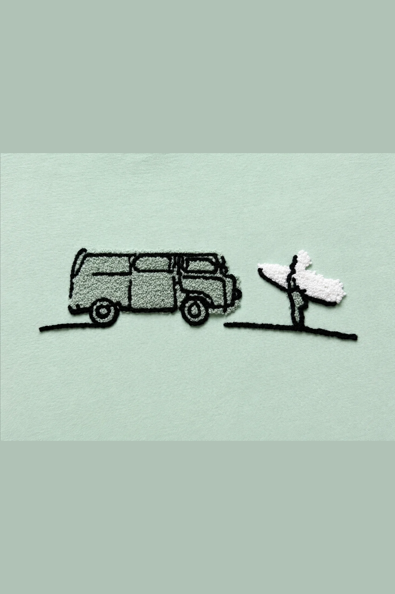 Van Escape T-Shirt Broderie Peluche Van & Surf – Rich.Art