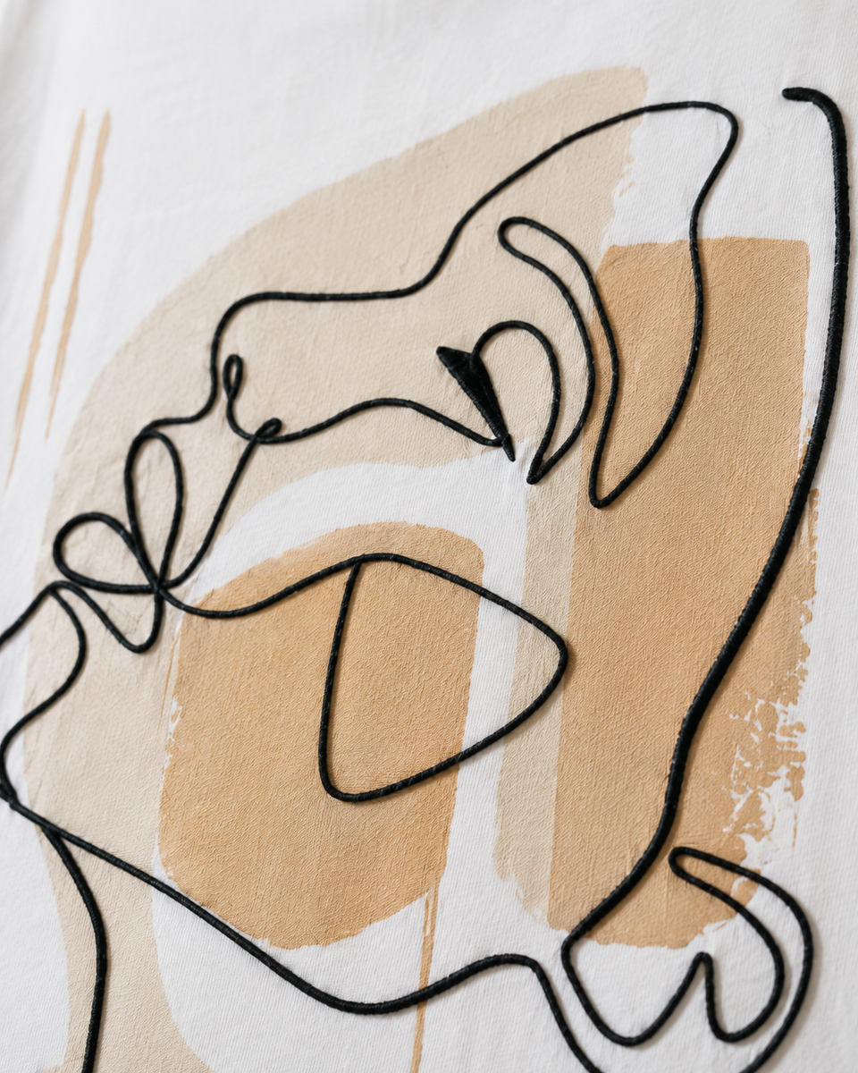 Abstract Face T-Shirt Brodé One Line Beige – Rich.Art